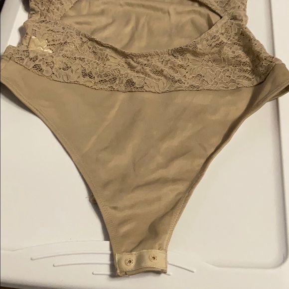 Lace body suit - Picture 4 of 5